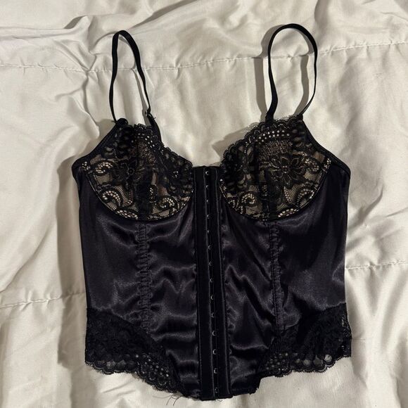 NWT SHEIN BAE Contrast Lace Hook Front Cami Top BLACK SIZE XS - Picture 6 of 14
